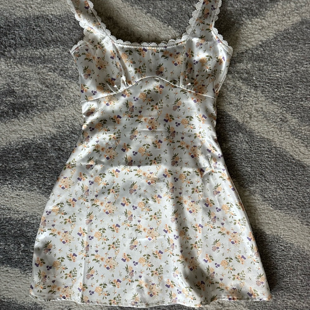 Princess Polly Floral Silk Lace Mini Dress - Picture 2 of 4